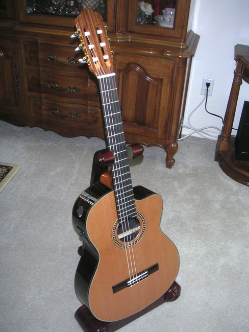 Artista Crossover Concert Model Classical Guitar